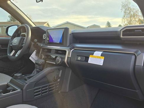 Certified 2025 Toyota 4Runner SR5 image 12