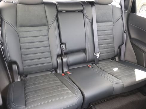 New 2026 Mitsubishi Outlander LE AWD/4WD image 16