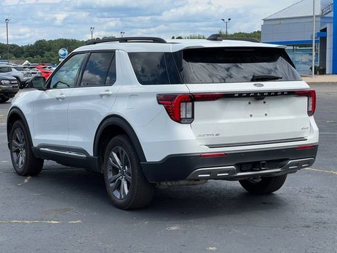 Used 2025 Ford Explorer Active w/ Active Comfort Package AWD/4WD image 32