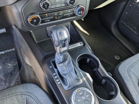 New 2025 Ford Bronco image 24