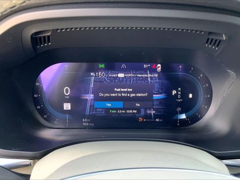 Used 2023 Volvo XC60 B5 Plus image 24