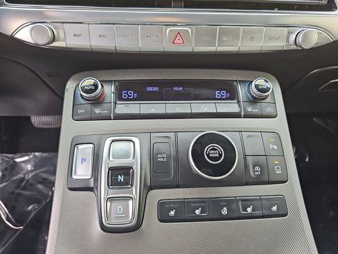 Used 2021 Hyundai Palisade Limited image 29