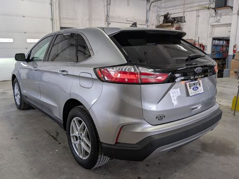 Used 2024 Ford Edge SEL image 7