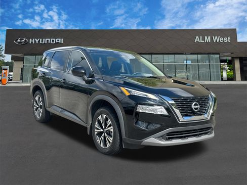 Used 2023 Nissan Rogue SV FWD image 3