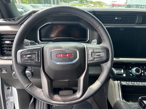 Certified 2024 GMC Sierra 1500 AT4 w/ AT4 Premium Package AWD/4WD image 17