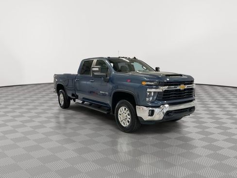 New 2025 Chevrolet Silverado 3500 LT w/ Safety Package image 13