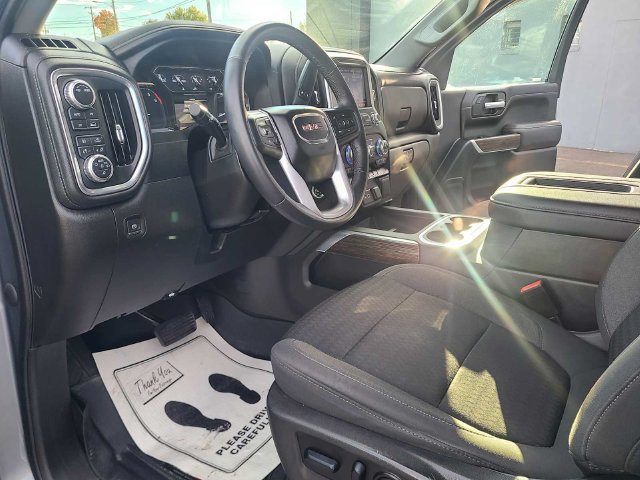 Used 2022 GMC Sierra 1500 Elevation w/ Driver Alert Package I AWD/4WD image 17