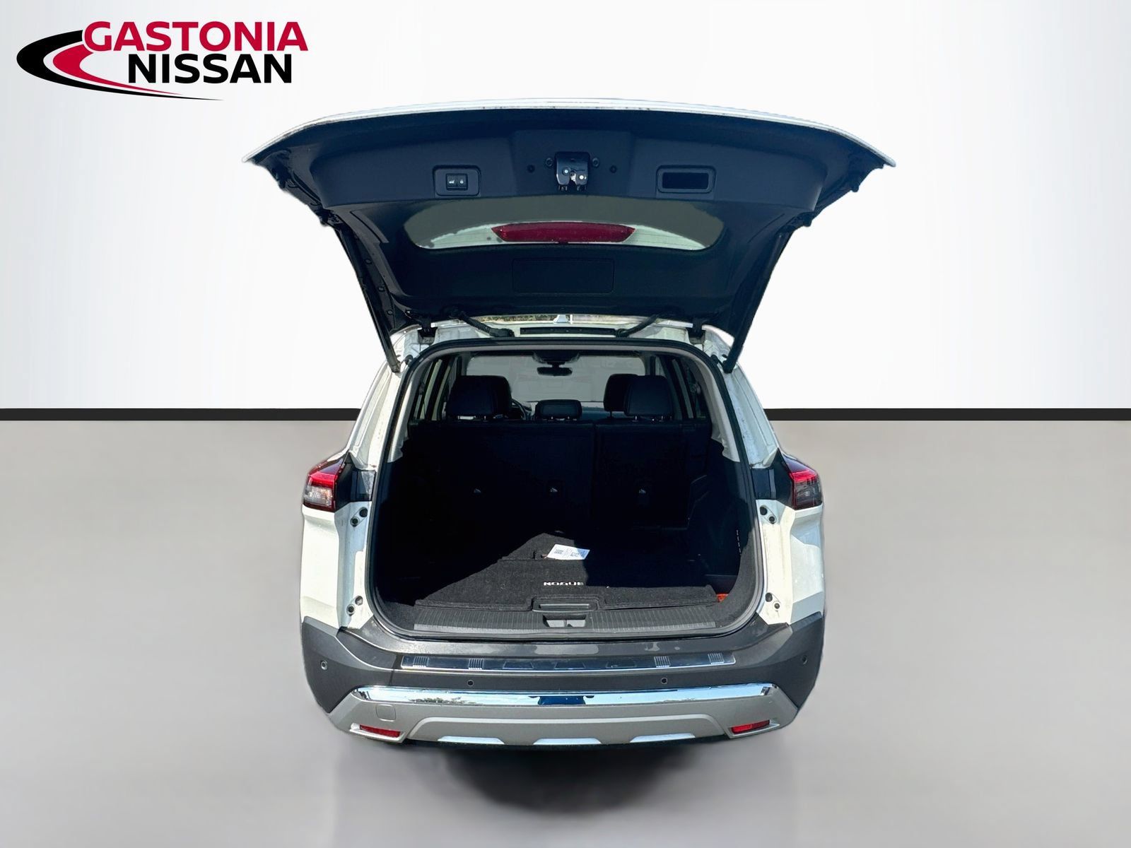 Used 2023 Nissan Rogue Platinum w/ Platinum Premium Package AWD/4WD image 36