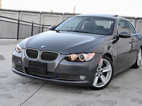 Used 2008 BMW 335i Coupe RWD image 3