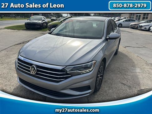 Used 2021 Volkswagen Jetta SE FWD image 1