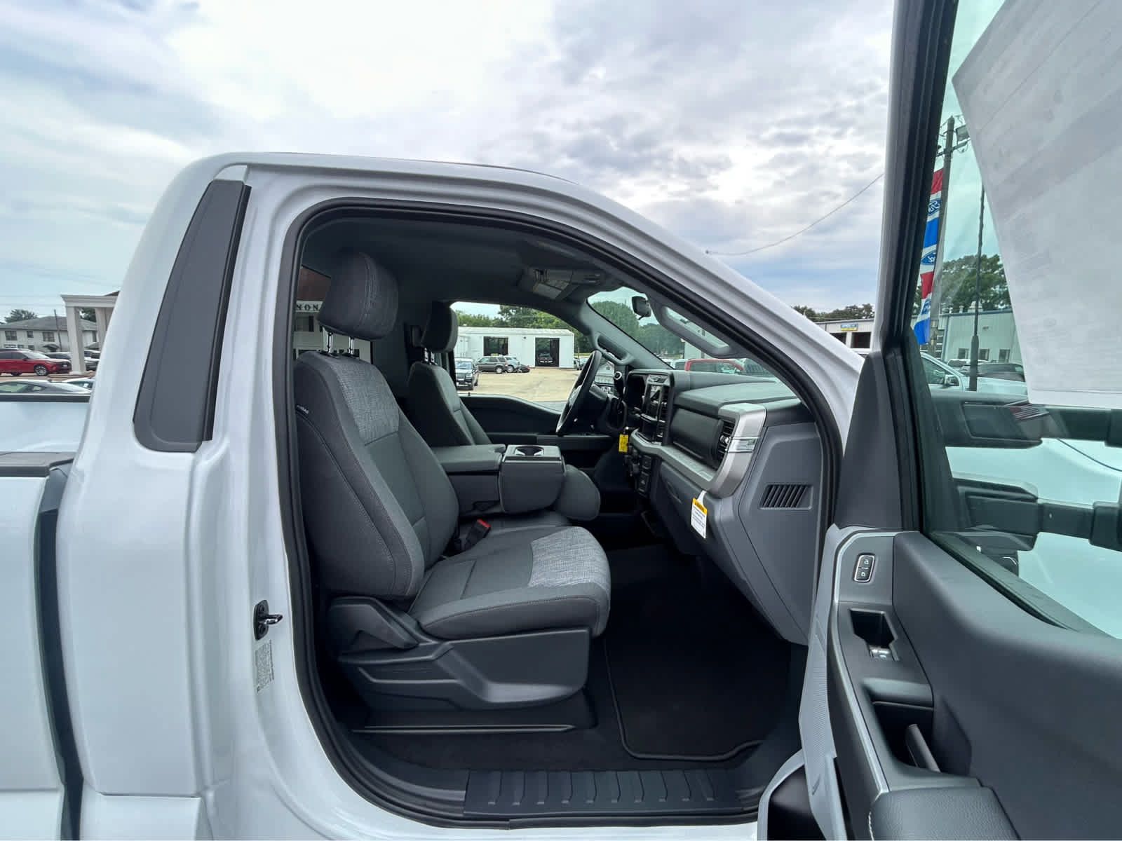 New 2026 Ford F350 XLT w/ Camper Package AWD/4WD image 6