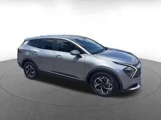 Used 2025 Nissan Rogue SV FWD video 2