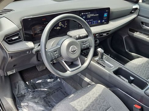 Used 2026 Nissan Kicks SV w/ SV Premium Package FWD image 16