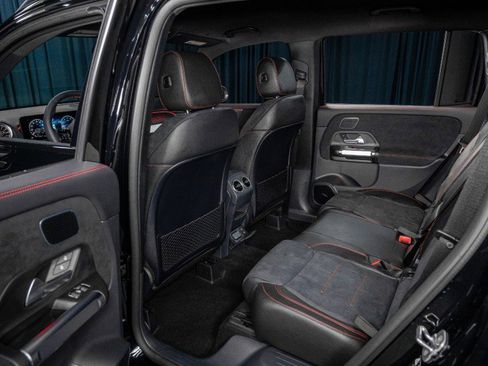 Certified 2025 Mercedes-Benz GLB 250 image 27