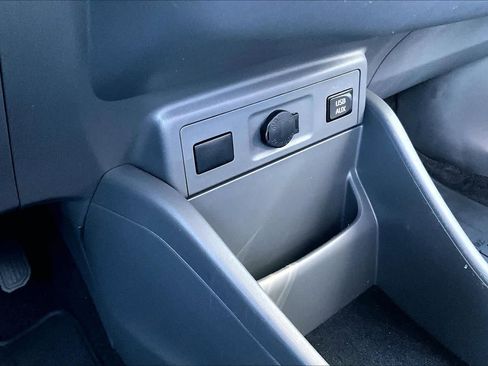 Used 2012 Toyota Prius V Two image 35