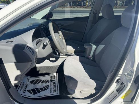 Used 2010 Toyota Corolla image 13