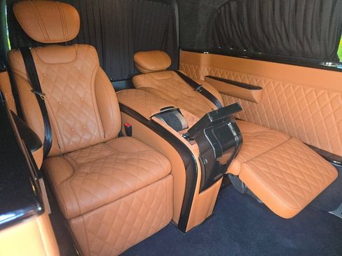Used 2023 Mercedes-Benz Metris Passenger image 18