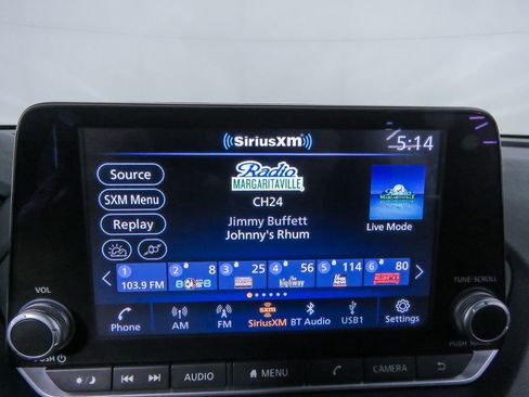 Certified 2022 Nissan Sentra SR image 18