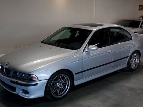 Used 2002 BMW M5 RWD image 53
