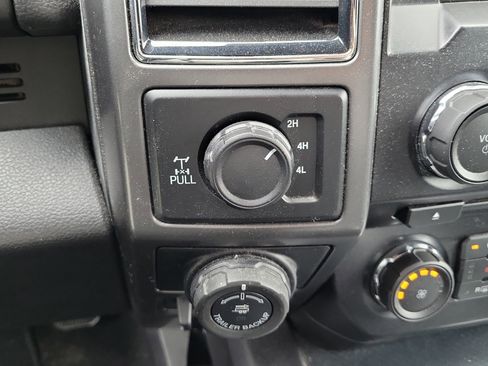 Used 2018 Ford F150 XLT w/ Equipment Group 302A Luxury image 29