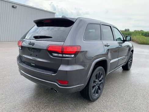 Used 2020 Jeep Grand Cherokee Altitude AWD/4WD image 8