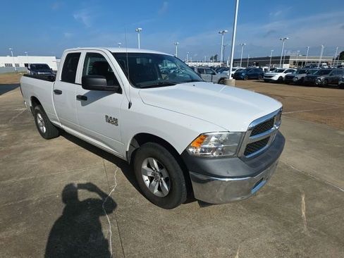 Used 2018 RAM 1500 Tradesman w/ Popular Equipment Group RWD image 4