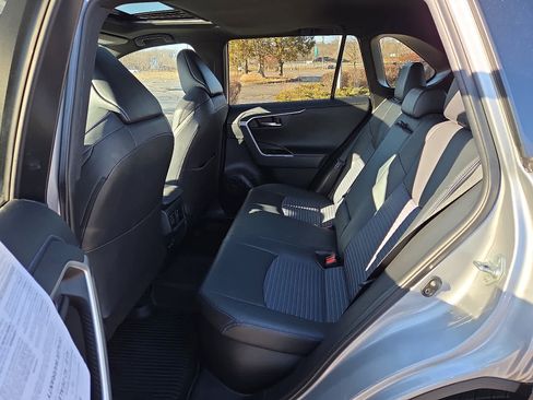 Certified 2021 Toyota RAV4 XSE w/ Carpet Mat Package (TMS) image 12