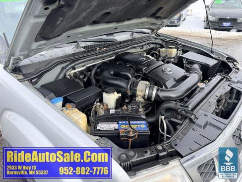 Used 2013 Nissan Frontier SL w/ Moonroof Pkg image 22