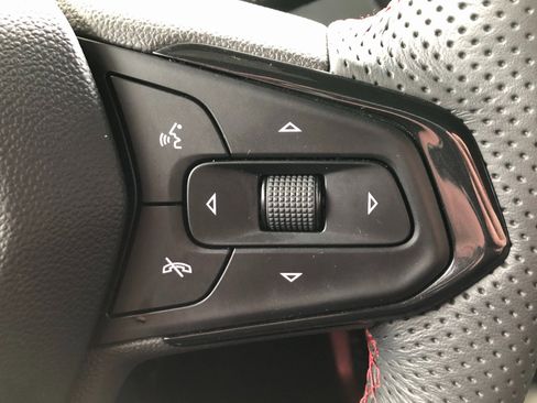 Certified 2023 Chevrolet TrailBlazer RS w/ Convenience Package image 35