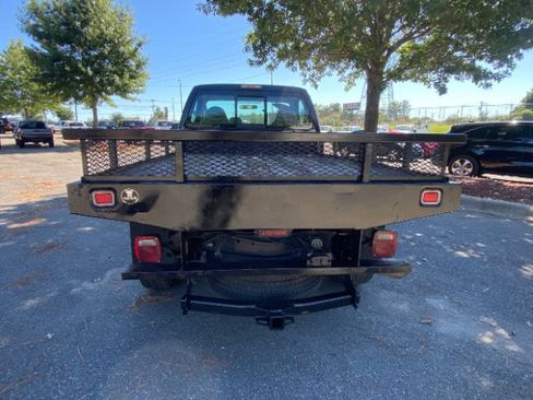 Used 2009 Ford F350 XL image 4