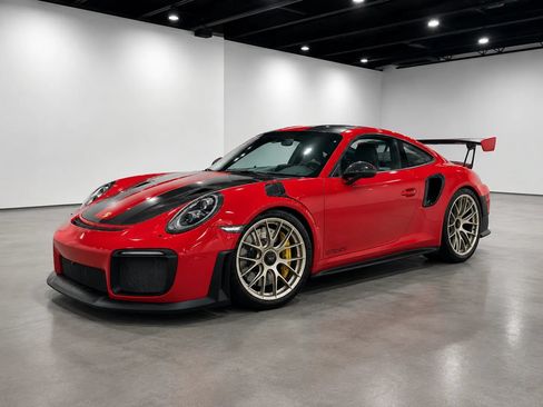 Used 2018 Porsche 911 GT2 RS RWD image 2