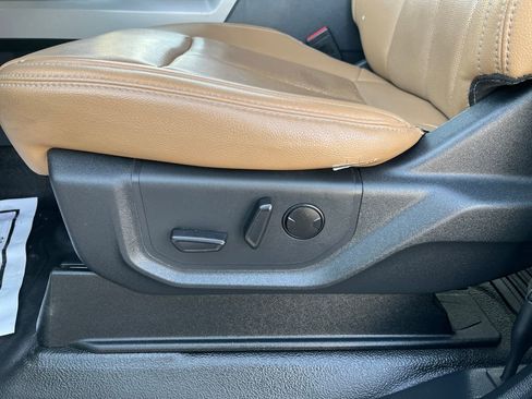 Used 2022 Ford F250 Lariat w/ Chrome Package image 54