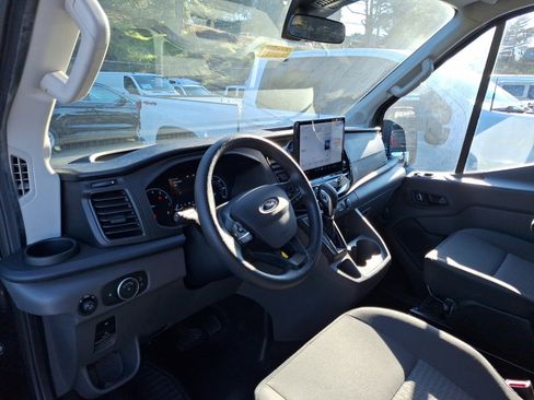 Used 2023 Ford Transit 350 XLT image 7