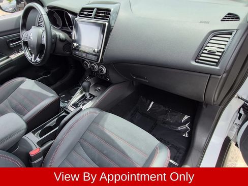 Used 2025 Mitsubishi Outlander Sport SE AWD/4WD image 31