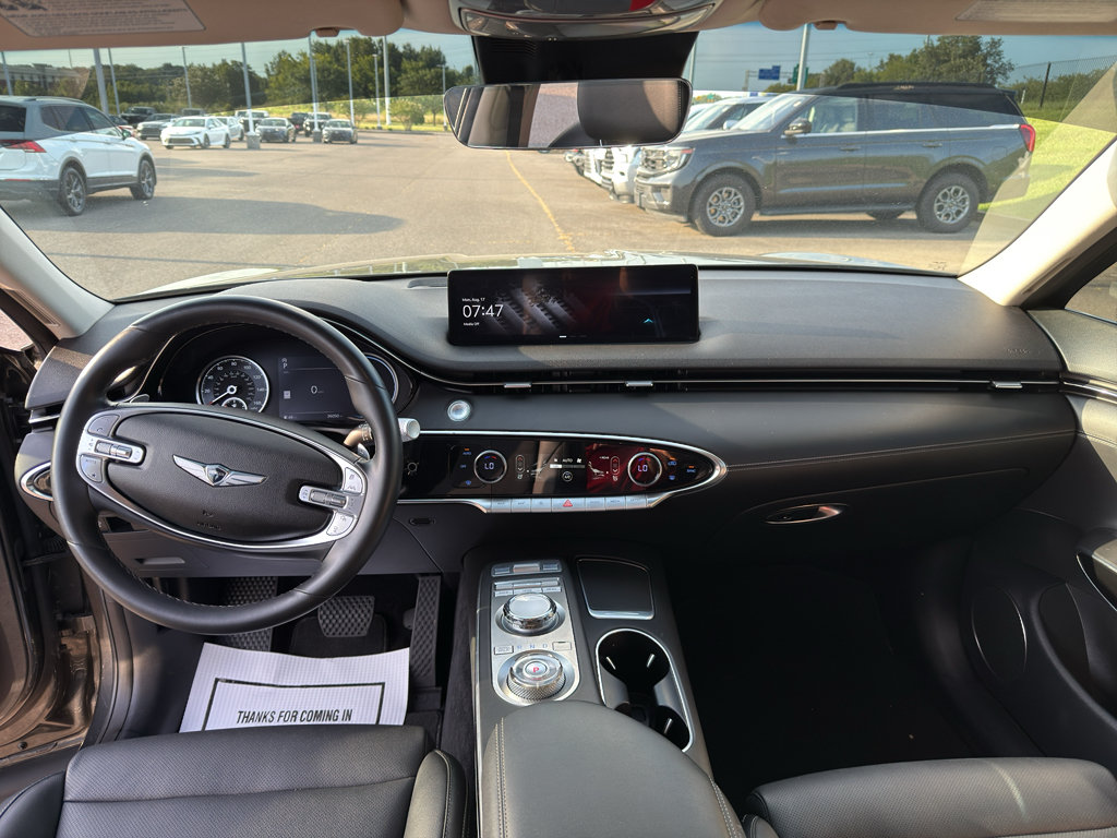 Used 2025 Genesis GV70 2.5T AWD/4WD image 13