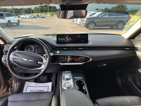 Used 2025 Genesis GV70 2.5T AWD/4WD image 13
