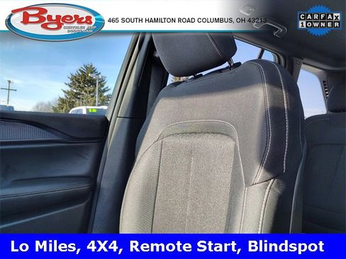 Used 2024 Jeep Grand Cherokee Laredo image 28