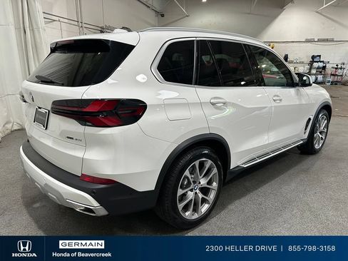 Used 2025 BMW X5 xDrive40i w/ Premium Package AWD/4WD image 8