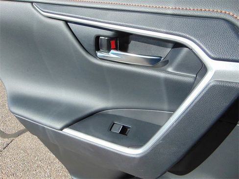 Used 2024 Toyota RAV4 Adventure image 23