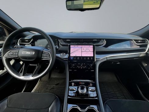 Used 2022 Jeep Grand Cherokee Trailhawk w/ Luxury Tech Group III AWD/4WD image 9