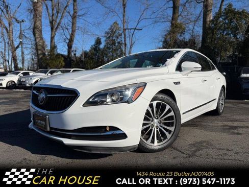 Used 2017 Buick LaCrosse Premium image 2