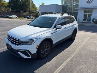 Used 2024 Volkswagen Tiguan SE AWD/4WD video 1