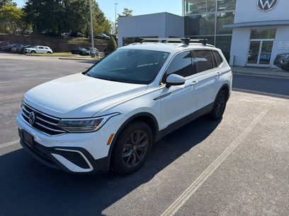 Used 2024 Volkswagen Tiguan SE