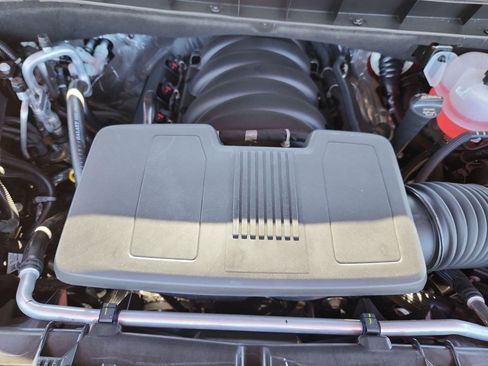 New 2026 Chevrolet Suburban LT w/ Comfort Package image 34