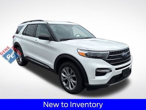 Used 2023 Ford Explorer XLT w/ Equipment Group 202A AWD/4WD image 1