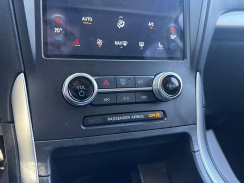 Used 2024 Ford Edge SEL image 27