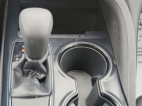 Used 2019 Toyota Camry LE image 24