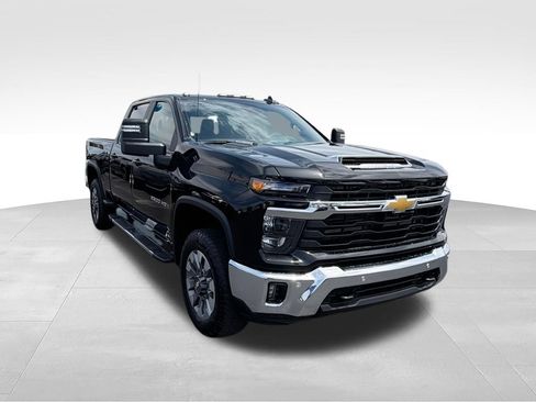 New 2026 Chevrolet Silverado 2500 LT w/ All Star Edition AWD/4WD image 2