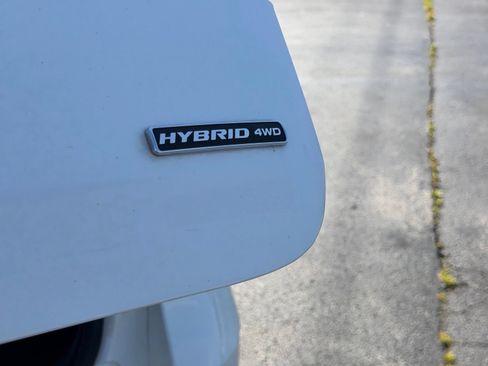 Used 2021 Ford Explorer Limited w/ Hybrid Equipment Group 310A AWD/4WD image 34