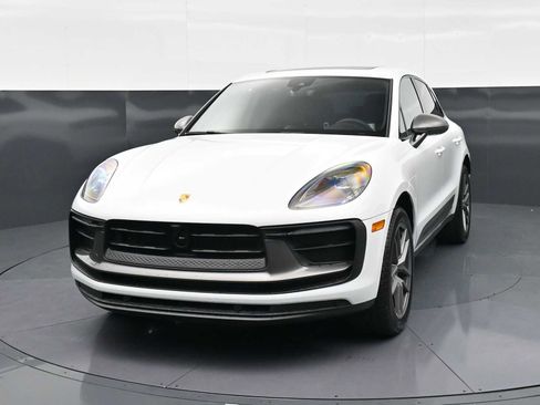 New 2026 Porsche Macan Turbo AWD/4WD image 29